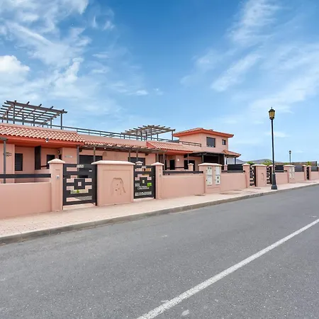 Asensio Villa Lajares