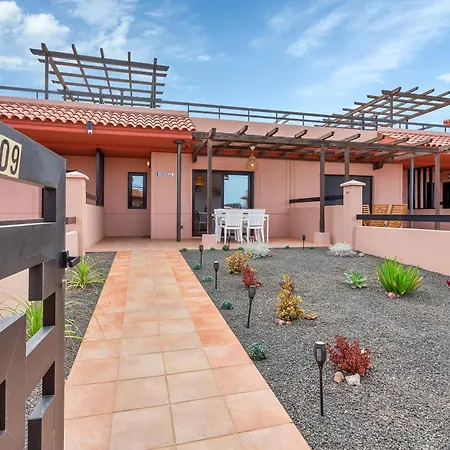 Asensio Villa Lajares