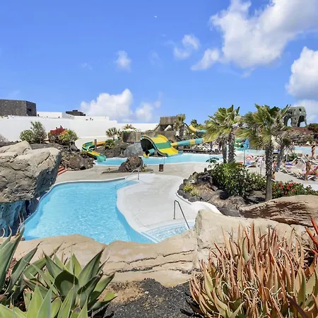 Asensio Villa Lajares